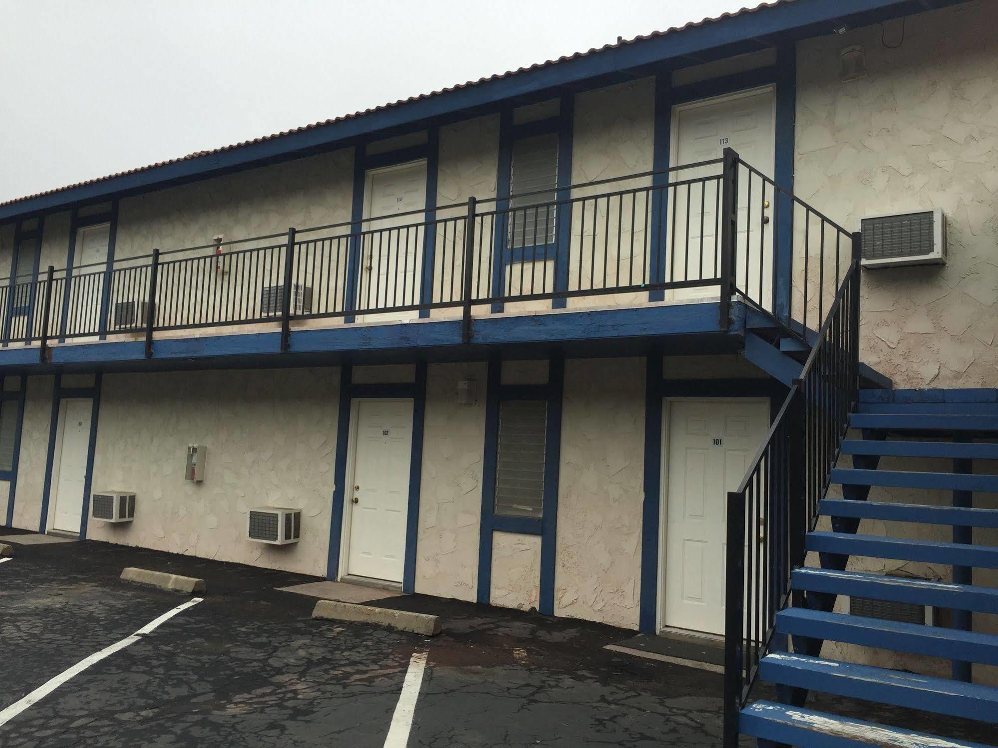 Golden Hills Motel Tehachapi Ngoại thất bức ảnh